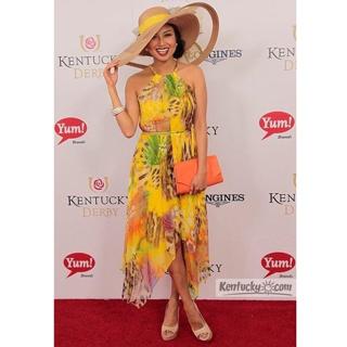 Jeannie Mai Jenkins feet photo thumbnail