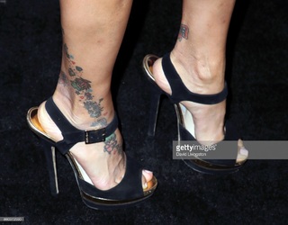 Jeannie Mai Jenkins feet photo thumbnail