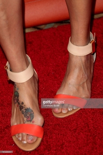 Jeannie Mai Jenkins feet photo thumbnail