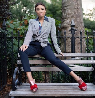 Jeannie Mai Jenkins feet photo thumbnail