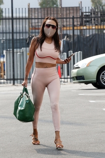 Jeannie Mai Jenkins feet photo thumbnail