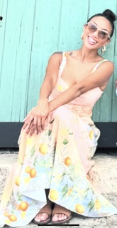 Jeannie Mai Jenkins feet photo thumbnail