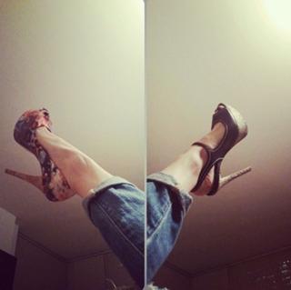 Jedediah Bila feet photo thumbnail