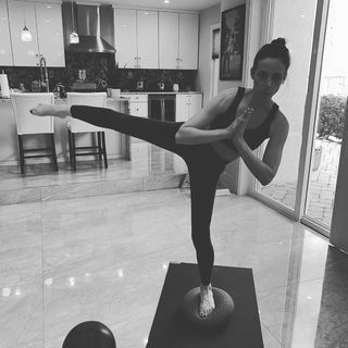 Jedediah Bila feet photo thumbnail