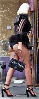 Jelena Karleusa feet photo thumbnail