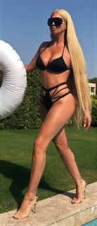 Jelena Karleusa feet photo thumbnail