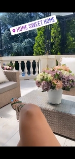 Jelena Karleusa feet photo thumbnail