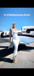 Jelena Karleusa feet photo thumbnail