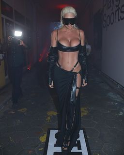 Jelena Karleusa feet photo thumbnail