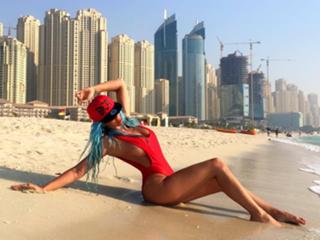 Jelena Karleuša feet photo 3