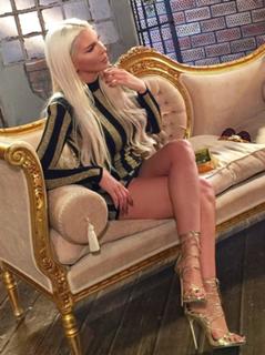 Jelena Karleuša feet photo 13