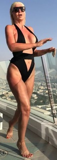 Jelena Karleuša feet photo 2