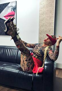 Jelena Karleuša feet photo 1