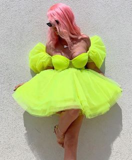 Jelena Karleuša feet photo 8