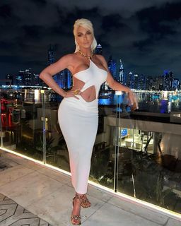 Jelena Karleuša feet photo 15