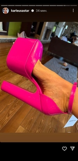 Jelena Karleuša feet photo 19
