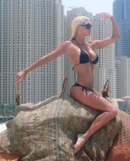 Jelena Karleuša feet photo 2