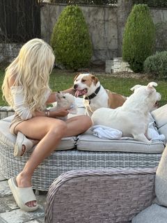 Jelena Karleuša feet photo 1