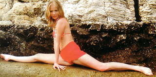 Jelena Rozga feet photo thumbnail