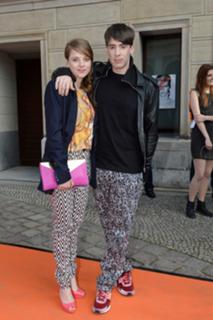 Jella Haase feet photo thumbnail