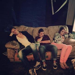 Jella Haase feet photo thumbnail