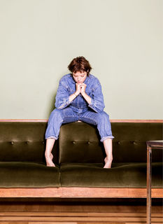 Jella Haase feet photo thumbnail