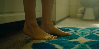 Jella Haase feet photo thumbnail