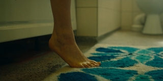 Jella Haase feet photo thumbnail