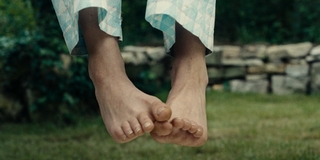 Jella Haase feet photo thumbnail