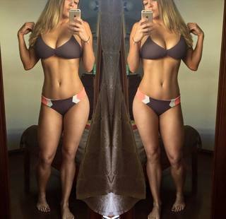 Jem Wolfie feet photo 19