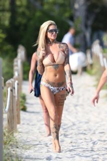 Jemma Lucy feet photo 2