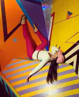 Jen Hamilton feet photo 19