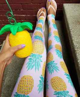 Jen Hamilton feet photo 7