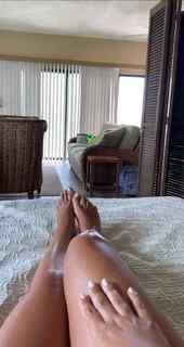 Jen Hamilton feet photo 13