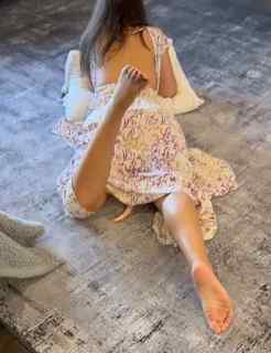 Jen Hamilton feet photo 2