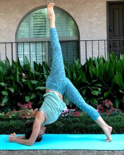 Jen Hilman feet photo 17