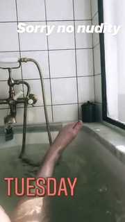 Jen Kirkman feet photo 18