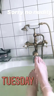 Jen Kirkman feet photo 14