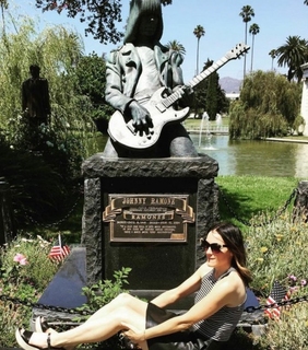 Jen Kirkman feet photo 4