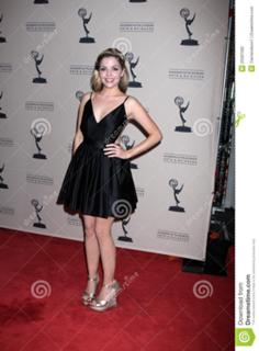 Jen Lilley feet photo 10