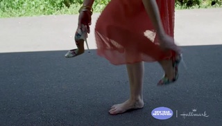 Jen Lilley feet photo 2