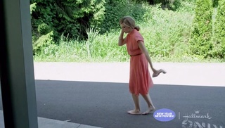 Jen Lilley feet photo 1