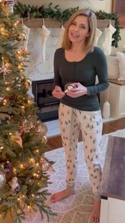 Jen Lilley feet photo 18