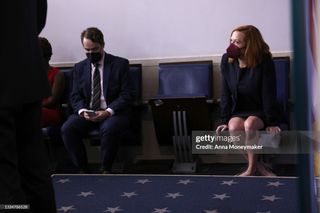Jen Psaki feet photo thumbnail