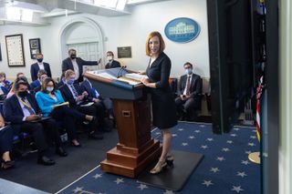 Jen Psaki feet photo thumbnail