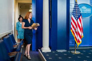 Jen Psaki feet photo thumbnail