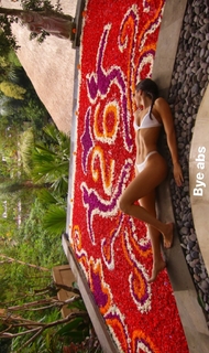 Jen Selter feet photo thumbnail