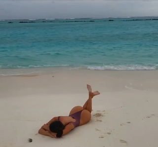 Jen Selter feet photo thumbnail