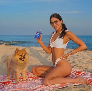 Jen Selter feet photo thumbnail