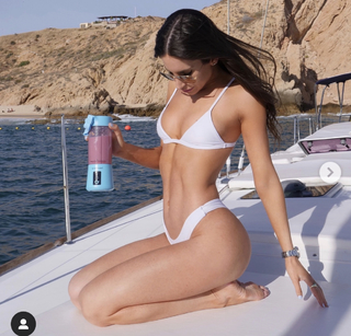 Jen Selter feet photo thumbnail